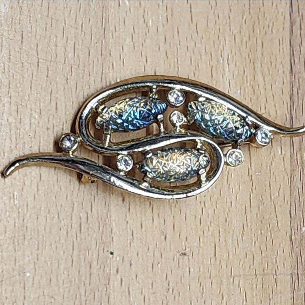 Vintage Emmons Iridescent Leaf Brooch